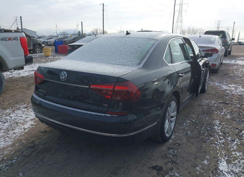 Photo 4 of 2017 Volkswagen Passat 1.8T SE (VIN 1VWGT7A33HC041284)