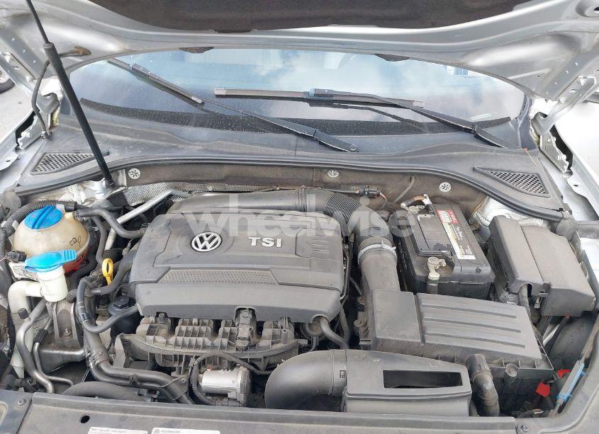 Photo 10 of 2017 Volkswagen Passat 1.8T SE (VIN 1VWGT7A35HC061276)