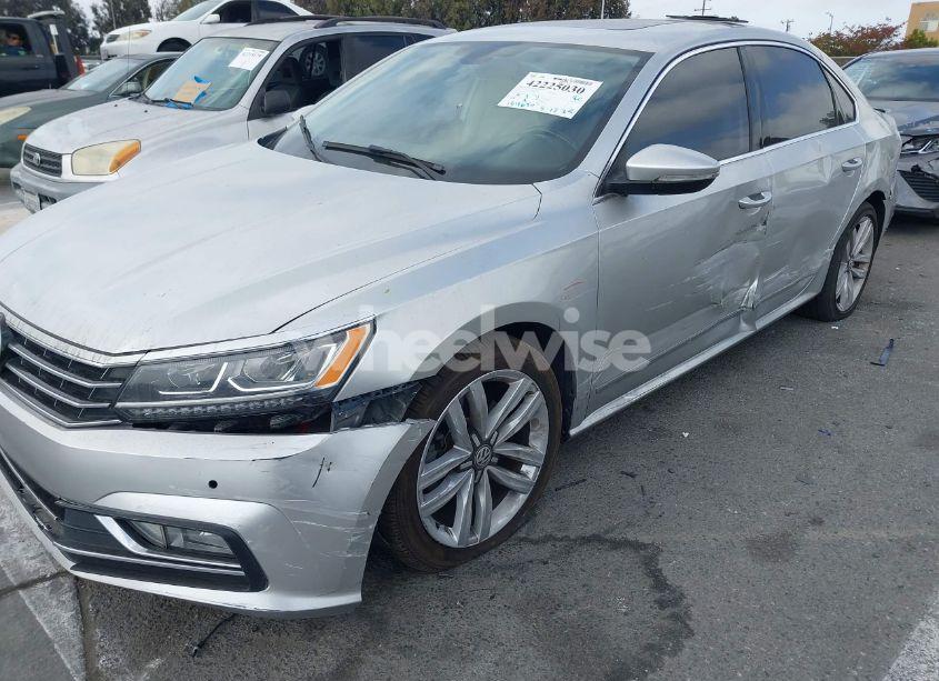 Photo 6 of 2017 Volkswagen Passat 1.8T SE (VIN 1VWGT7A35HC061276)