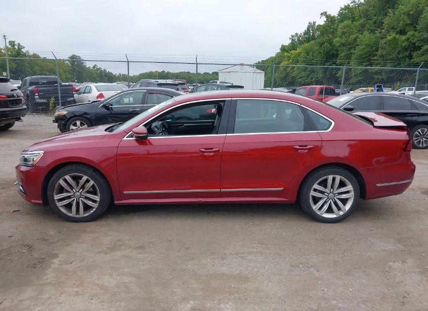 Photo 14 of 2017 Volkswagen Passat 1.8T SE (VIN 1VWGT7A35HC082421)