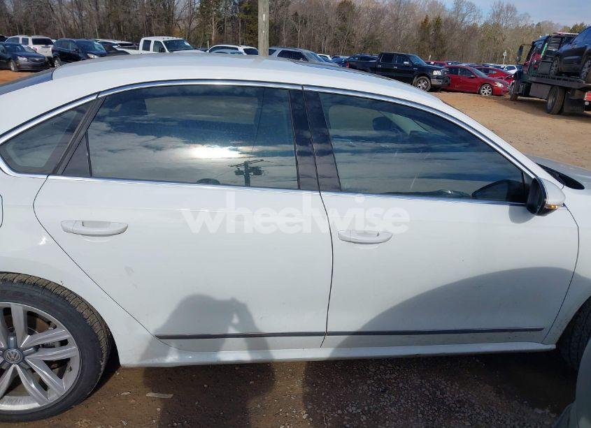 Photo 13 of 2017 Volkswagen Passat 1.8T SE (VIN 1VWGT7A36HC037052)