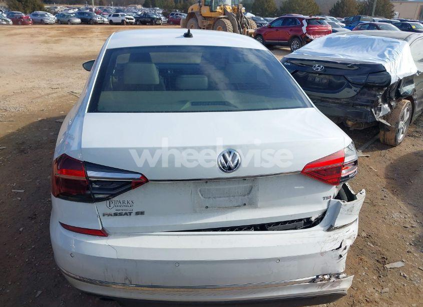 Photo 16 of 2017 Volkswagen Passat 1.8T SE (VIN 1VWGT7A36HC037052)