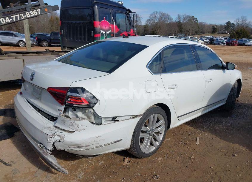 Photo 4 of 2017 Volkswagen Passat 1.8T SE (VIN 1VWGT7A36HC037052)