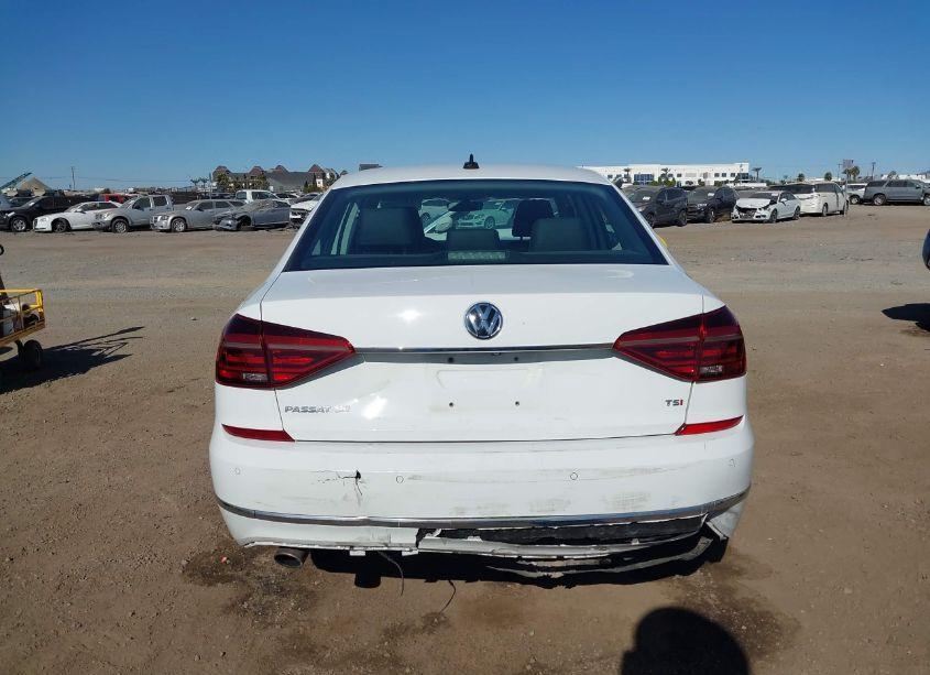 Photo 16 of 2017 Volkswagen Passat 1.8T SE (VIN 1VWGT7A36HC066986)