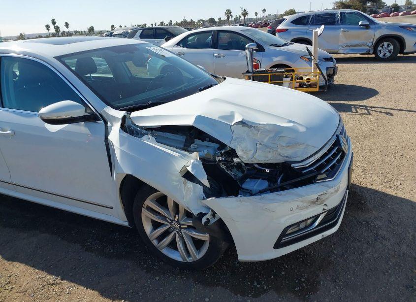 Photo 6 of 2017 Volkswagen Passat 1.8T SE (VIN 1VWGT7A36HC066986)