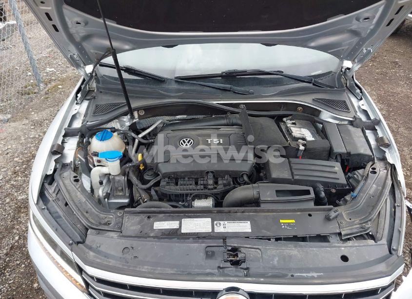 Photo 10 of 2017 Volkswagen Passat 1.8T SE (VIN 1VWGT7A37HC011964)