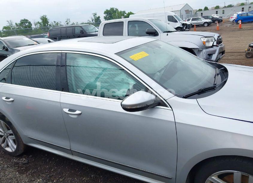 Photo 12 of 2017 Volkswagen Passat 1.8T SE (VIN 1VWGT7A37HC011964)