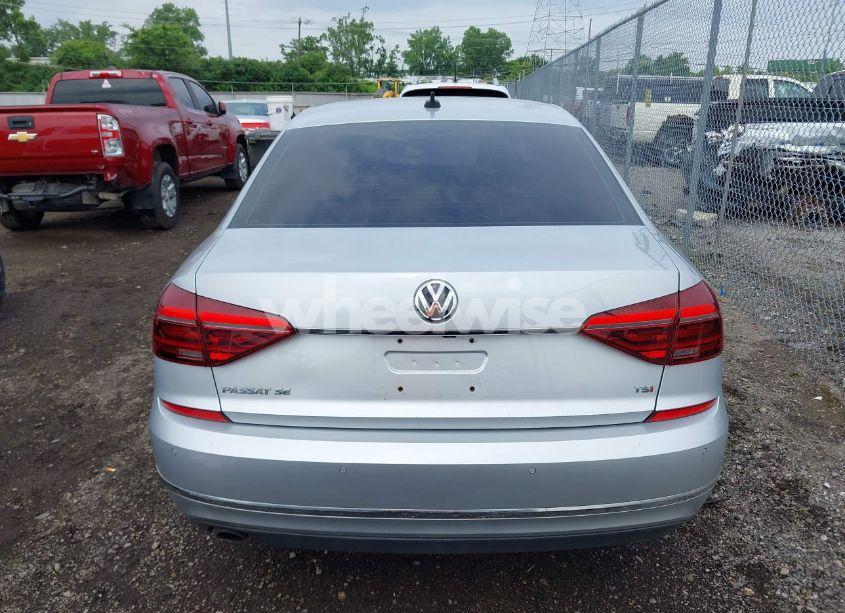 Photo 15 of 2017 Volkswagen Passat 1.8T SE (VIN 1VWGT7A37HC011964)