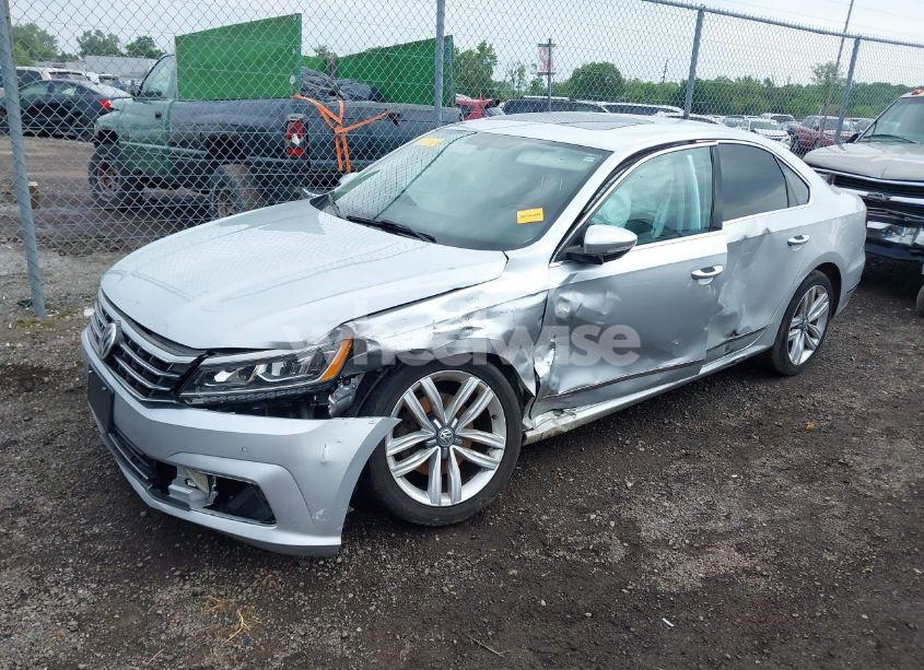 Photo 2 of 2017 Volkswagen Passat 1.8T SE (VIN 1VWGT7A37HC011964)