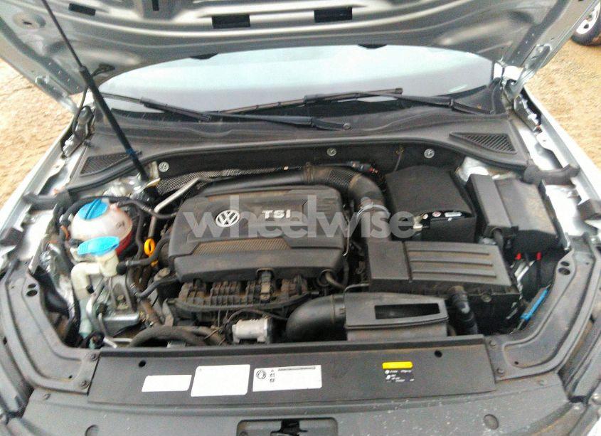 Photo 10 of 2017 Volkswagen Passat 1.8T SE (VIN 1VWGT7A37HC075454)