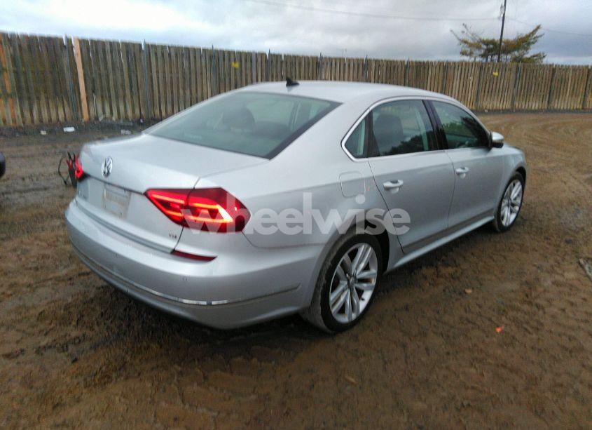 Photo 4 of 2017 Volkswagen Passat 1.8T SE (VIN 1VWGT7A37HC075454)