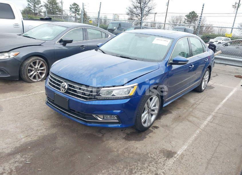 Photo 2 of 2017 Volkswagen Passat 1.8T SE (VIN 1VWGT7A37HC080993)