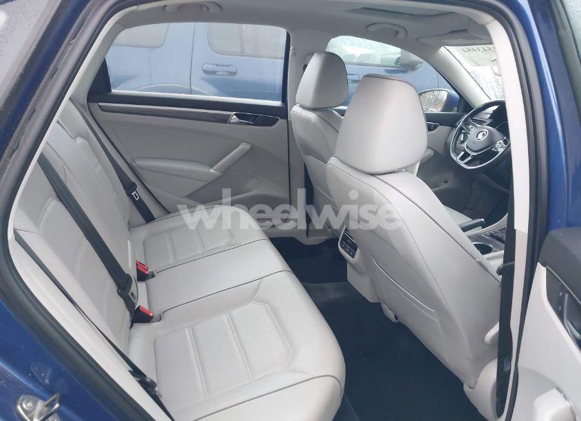 Photo 8 of 2017 Volkswagen Passat 1.8T SE (VIN 1VWGT7A37HC080993)