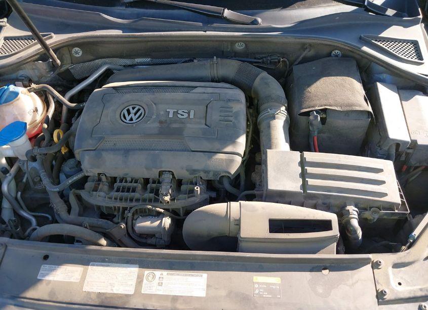 Photo 10 of 2017 Volkswagen Passat 1.8T SE (VIN 1VWGT7A38HC018552)