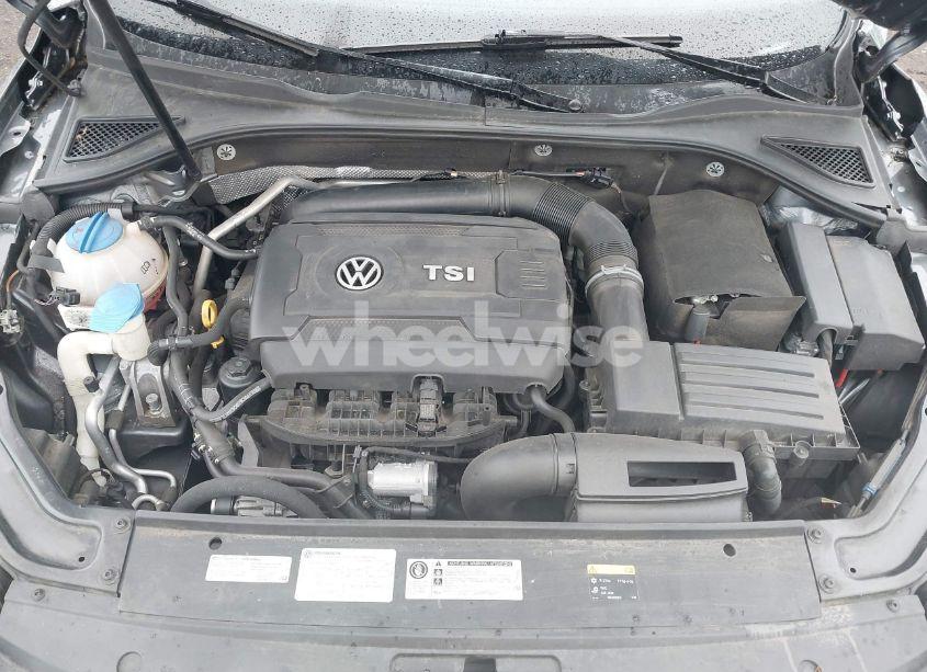 Photo 10 of 2017 Volkswagen Passat 1.8T SE (VIN 1VWGT7A38HC039272)