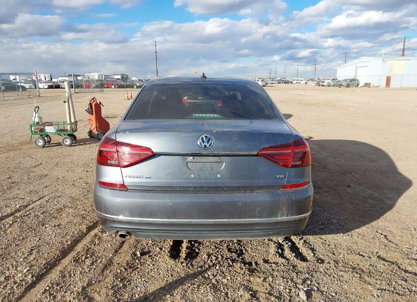 Photo 17 of 2017 Volkswagen Passat 1.8T SE (VIN 1VWGT7A39HC023761)