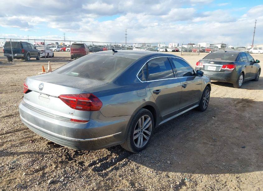 Photo 4 of 2017 Volkswagen Passat 1.8T SE (VIN 1VWGT7A39HC023761)