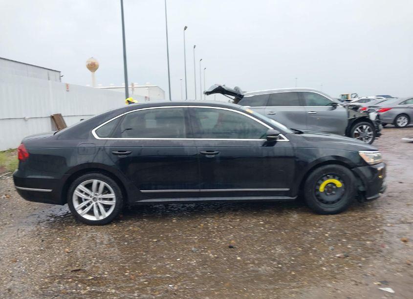 Photo 14 of 2017 Volkswagen Passat 1.8T SE (VIN 1VWGT7A39HC073320)