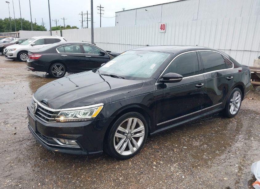 Photo 2 of 2017 Volkswagen Passat 1.8T SE (VIN 1VWGT7A39HC073320)