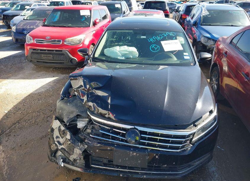 Photo 12 of 2017 Volkswagen Passat 1.8T SE (VIN 1VWGT7A39HC076718)