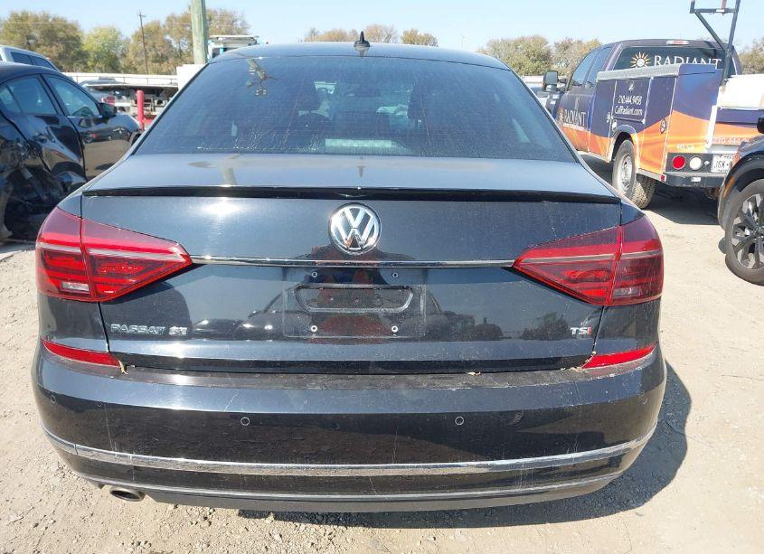 Photo 16 of 2017 Volkswagen Passat 1.8T SE (VIN 1VWGT7A39HC076718)
