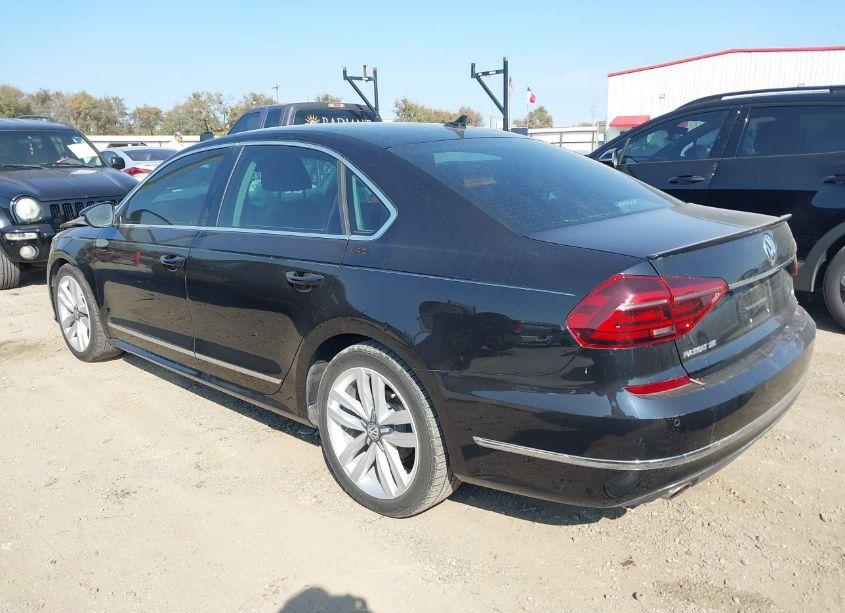 Photo 3 of 2017 Volkswagen Passat 1.8T SE (VIN 1VWGT7A39HC076718)