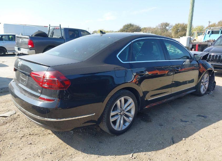 Photo 4 of 2017 Volkswagen Passat 1.8T SE (VIN 1VWGT7A39HC076718)
