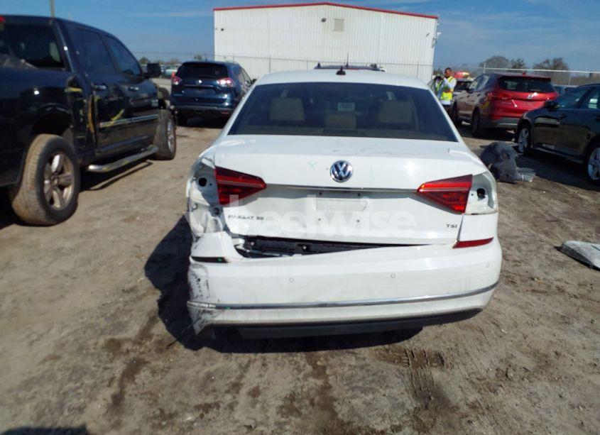 Photo 17 of 2017 Volkswagen Passat 1.8T SE (VIN 1VWGT7A3XHC025051)