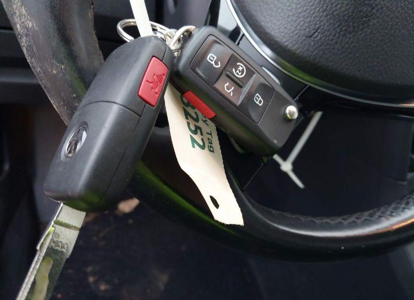 Photo 11 of 2017 Volkswagen Passat 1.8T SE (VIN 1VWGT7A3XHC053531)