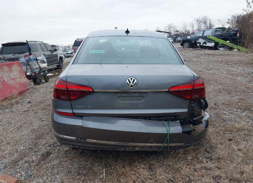 Photo 17 of 2017 Volkswagen Passat 1.8T SE (VIN 1VWGT7A3XHC053531)