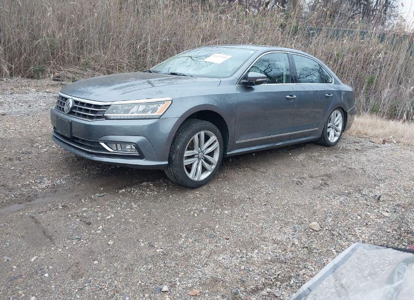 Photo 2 of 2017 Volkswagen Passat 1.8T SE (VIN 1VWGT7A3XHC053531)
