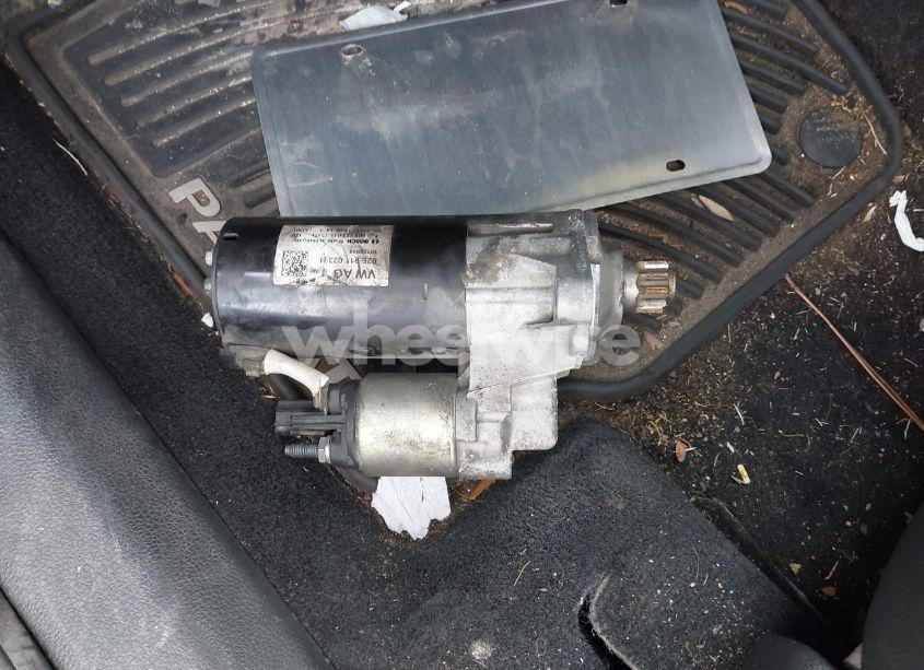 Photo 12 of 2017 Volkswagen Passat V6 SE (VIN 1VWHM7A31HC064869)