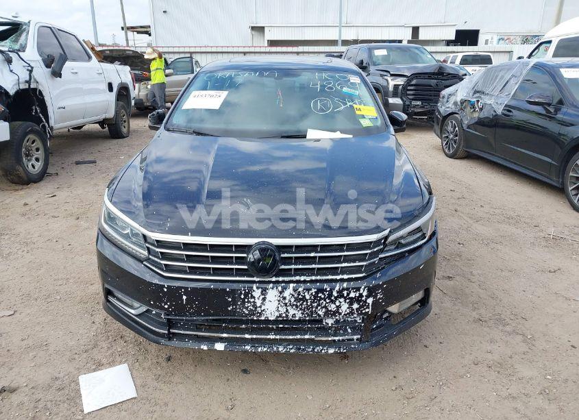 Photo 13 of 2017 Volkswagen Passat V6 SE (VIN 1VWHM7A31HC064869)