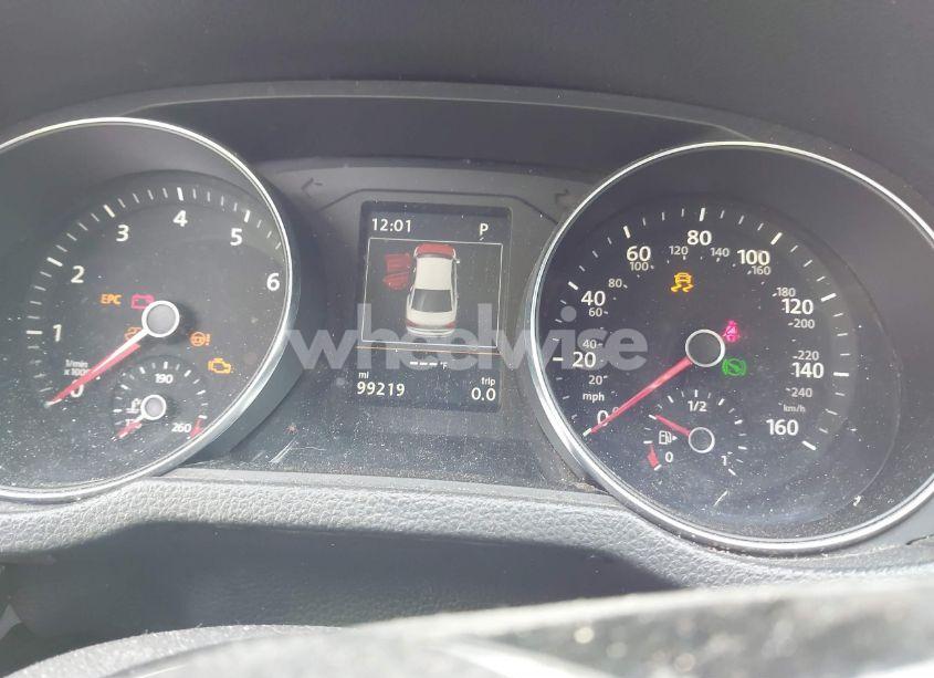 Photo 7 of 2017 Volkswagen Passat V6 SE (VIN 1VWHM7A31HC064869)