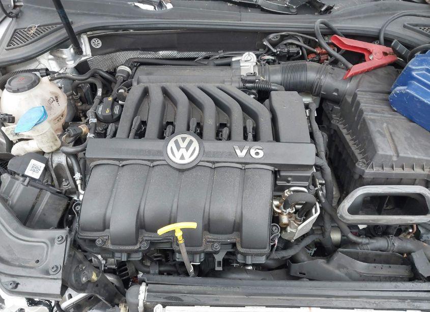 Photo 10 of 2018 Volkswagen Passat 3.6L V6 GT (VIN 1VWJM7A32JC049224)