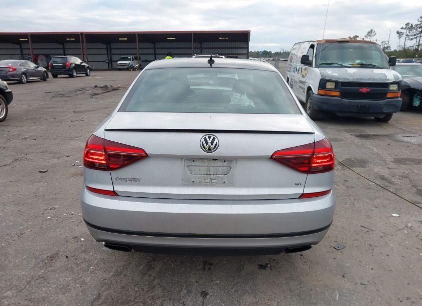 Photo 17 of 2018 Volkswagen Passat 3.6L V6 GT (VIN 1VWJM7A32JC049224)