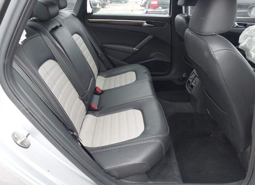 Photo 8 of 2018 Volkswagen Passat 3.6L V6 GT (VIN 1VWJM7A32JC049224)