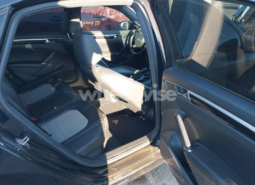 Photo 8 of 2018 Volkswagen Passat 3.6L V6 GT (VIN 1VWJM7A33JC046493)