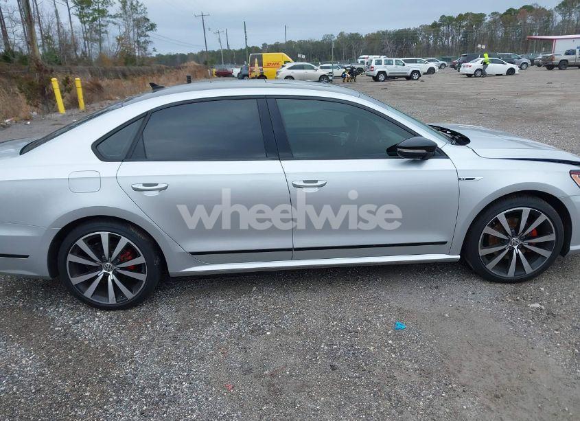 Photo 13 of 2018 Volkswagen Passat 3.6L V6 GT (VIN 1VWJM7A36JC049310)
