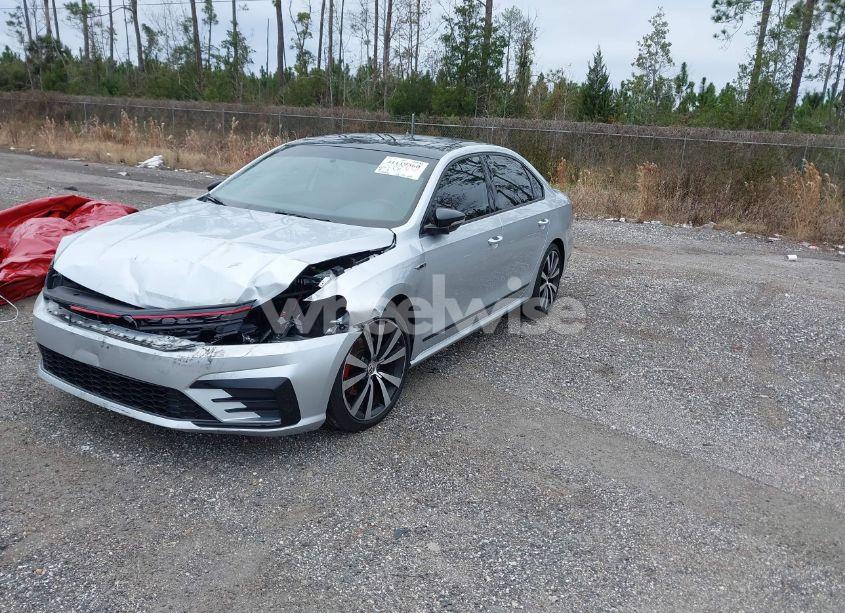 Photo 2 of 2018 Volkswagen Passat 3.6L V6 GT (VIN 1VWJM7A36JC049310)