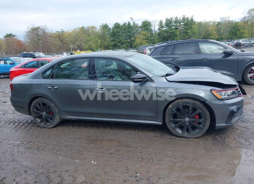 Photo 13 of 2018 Volkswagen Passat 3.6L V6 GT (VIN 1VWJM7A37JC040728)