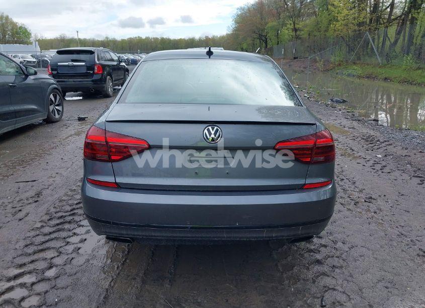 Photo 16 of 2018 Volkswagen Passat 3.6L V6 GT (VIN 1VWJM7A37JC040728)