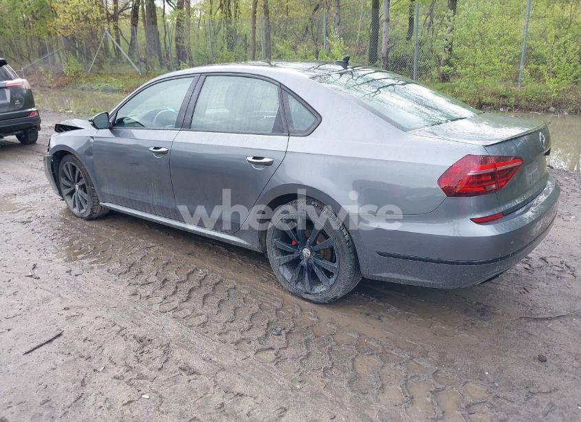 Photo 3 of 2018 Volkswagen Passat 3.6L V6 GT (VIN 1VWJM7A37JC040728)