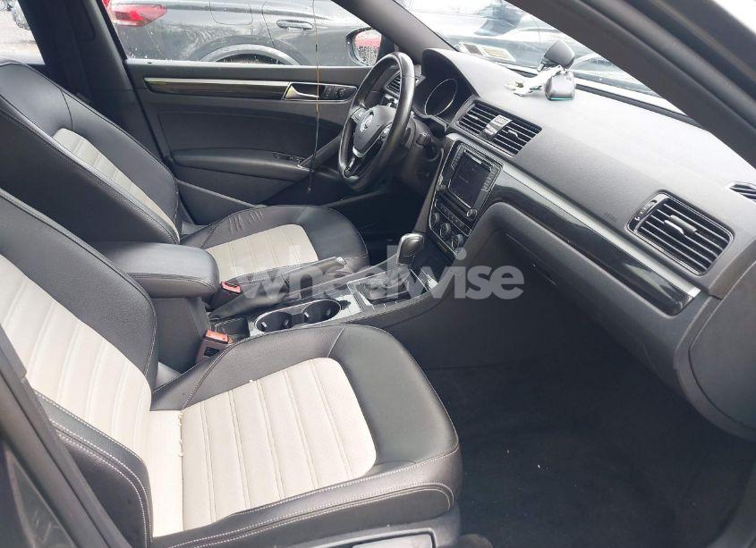 Photo 5 of 2018 Volkswagen Passat 3.6L V6 GT (VIN 1VWJM7A37JC040728)