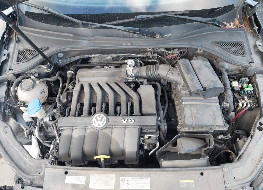 Photo 10 of 2018 Volkswagen Passat 3.6L V6 GT (VIN 1VWJM7A38JC035019)