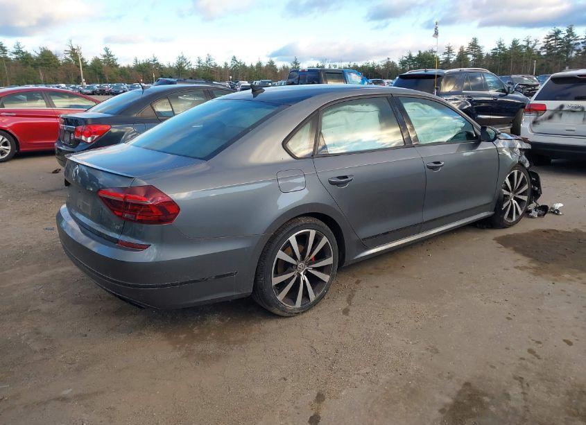 Photo 4 of 2018 Volkswagen Passat 3.6L V6 GT (VIN 1VWJM7A38JC035019)