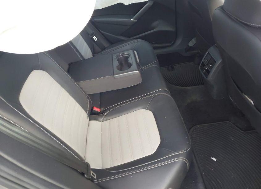 Photo 8 of 2018 Volkswagen Passat 3.6L V6 GT (VIN 1VWJM7A38JC035019)