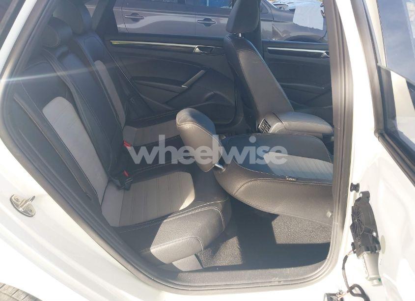 Photo 8 of 2018 Volkswagen Passat 3.6L V6 GT (VIN 1VWJM7A39JC030184)