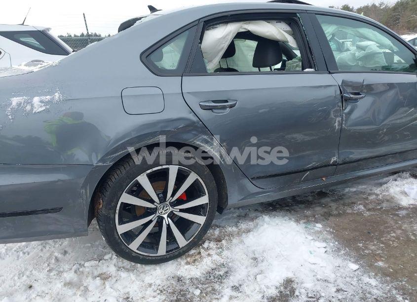 Photo 17 of 2018 Volkswagen Passat 3.6L V6 GT (VIN 1VWJM7A3XJC023275)