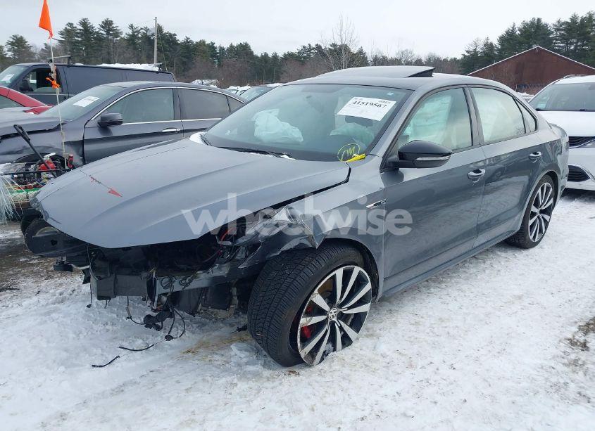 Photo 2 of 2018 Volkswagen Passat 3.6L V6 GT (VIN 1VWJM7A3XJC023275)